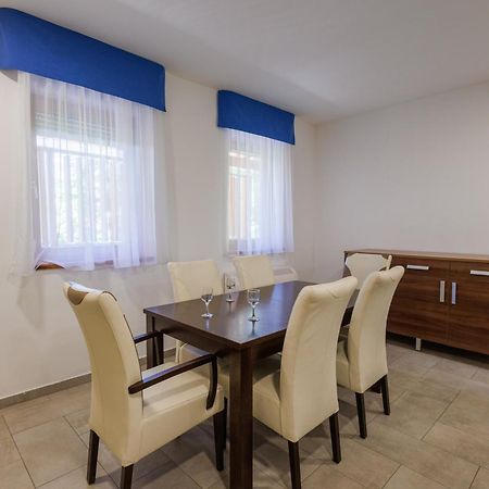 Jacht Apartmanok バラトンフレド エクステリア 写真