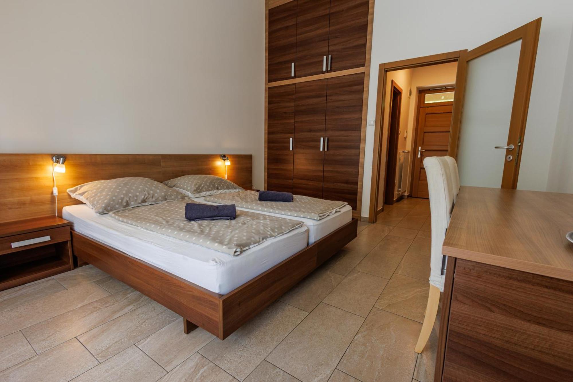 Jacht Apartmanok バラトンフレド エクステリア 写真
